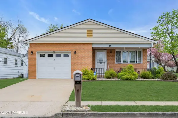 1 Speighstown Place, Toms River, NJ 08757