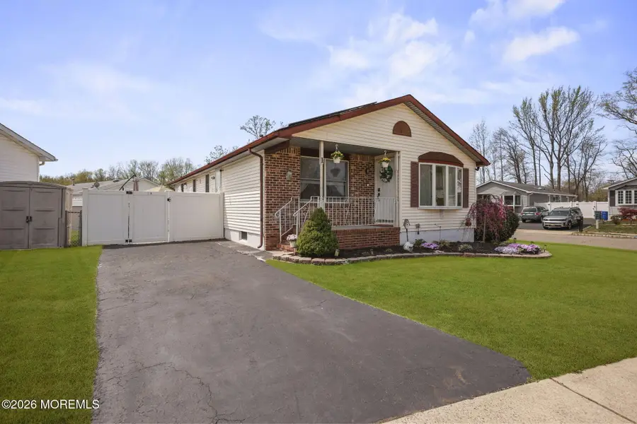 1 Parkview Way, Englishtown, NJ 07726 - #3