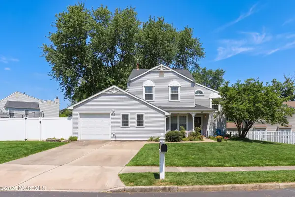 22 Bunker Hill Drive, Howell, NJ 07731