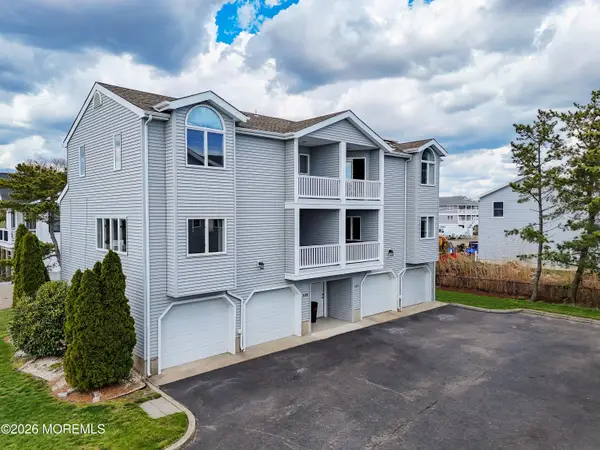 105 Atlantic Avenue, Waretown, NJ 08758