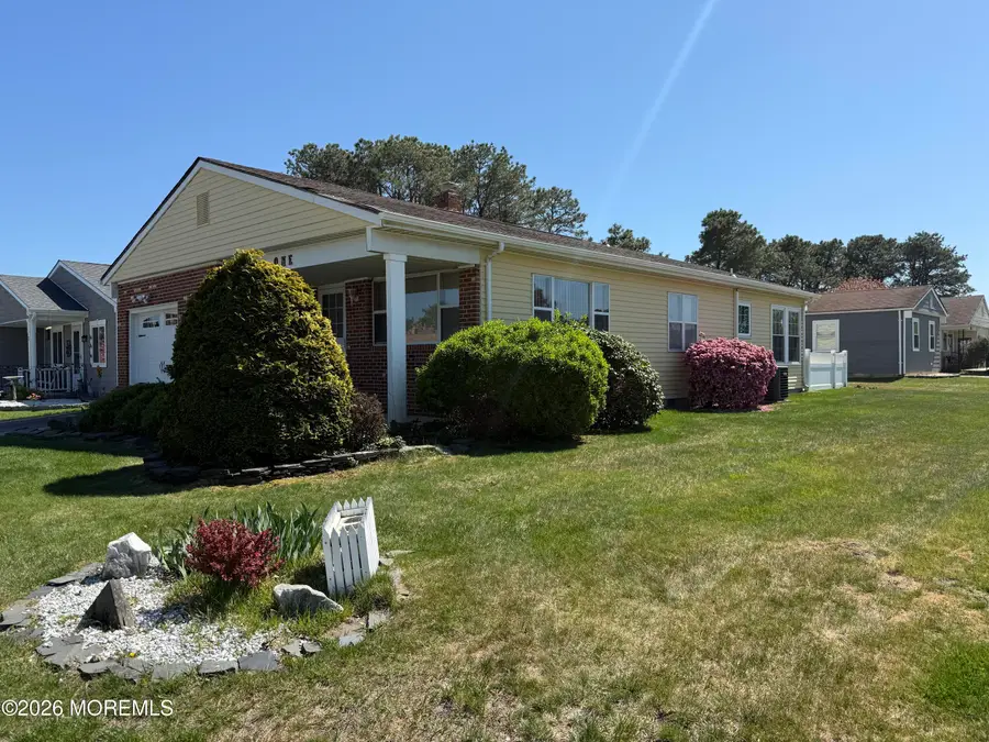 1 Claremont Street, Toms River, NJ 08757 - #2