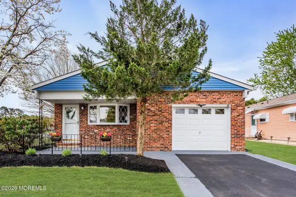 31 Vail Street, Toms River, NJ 08757