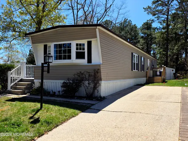 5 Ruth Road, Barnegat, NJ 08005