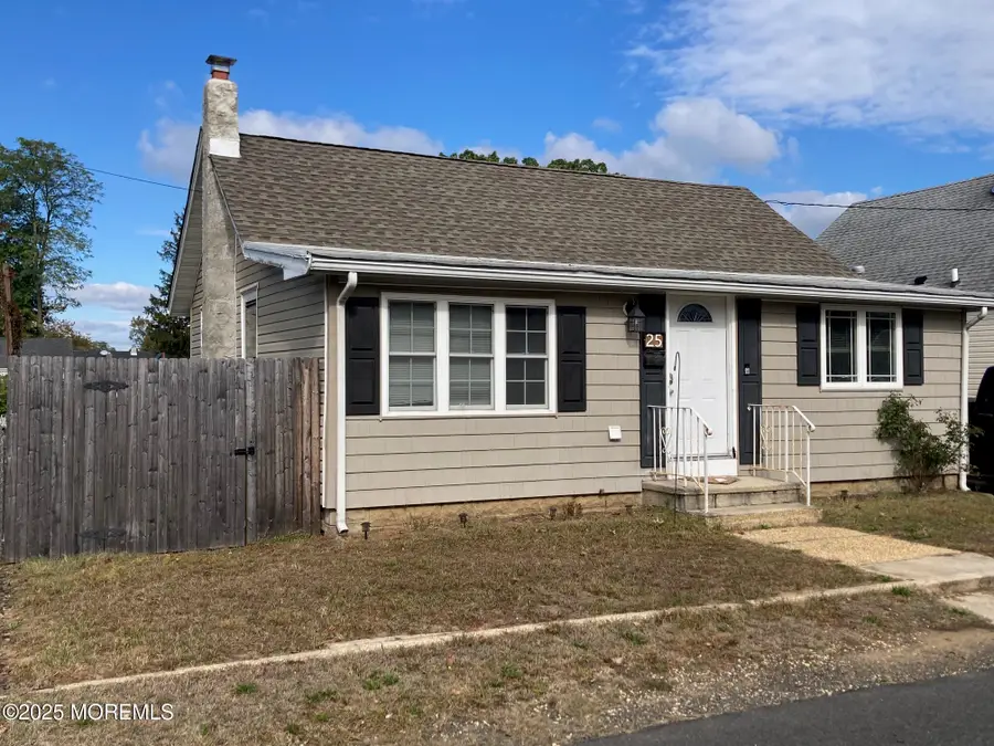 25 Hart Street, Hazlet, NJ 07734 - #2