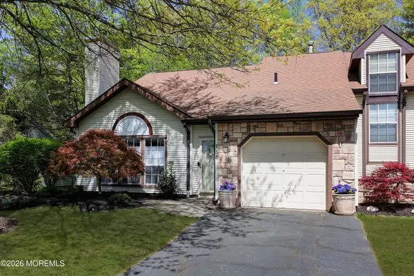 158 Colony Lane, Manalapan, NJ 07726