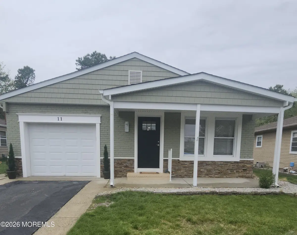 11 Selkirk Avenue, Toms River, NJ 08757 - #1