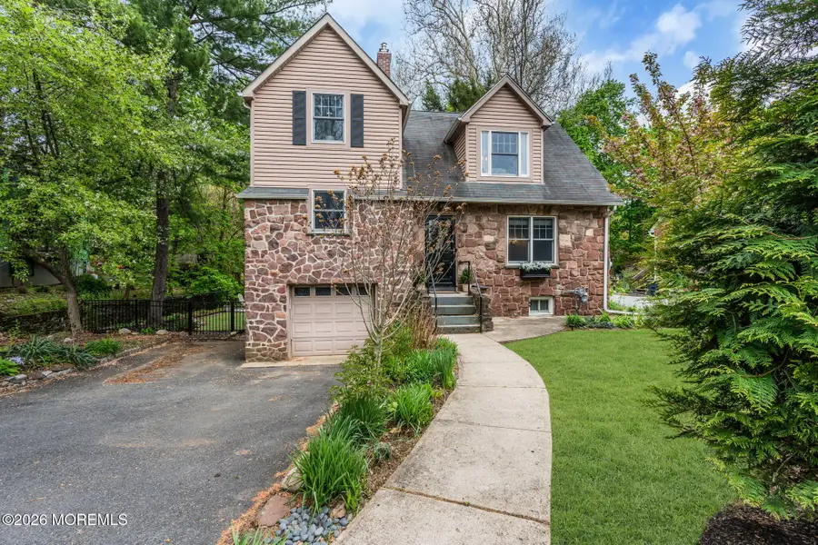 10 Passaic Avenue, Roseland, NJ 07068 - #3