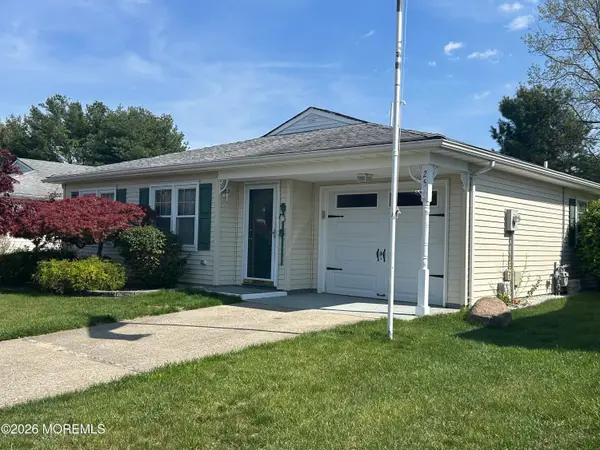 25 Thames Place, Brick, NJ 08723