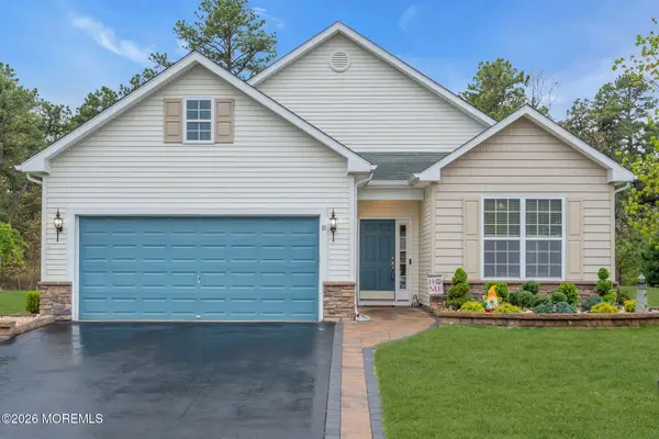 61 Woodview Drive, Manchester, NJ 08759