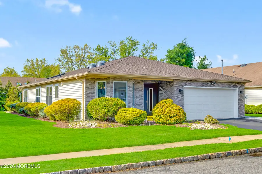 11 Hansom Lane, Marlboro, NJ 07726 - #2