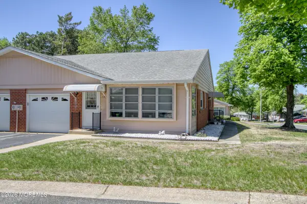 1 Moccasin Drive #B, Whiting, NJ 08759