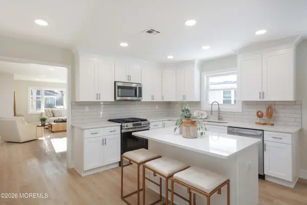 66 Paradise Boulevard, Toms River, NJ 08757