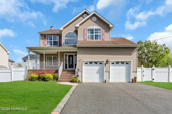 24 Naples Avenue, Cliffwood, NJ 07721