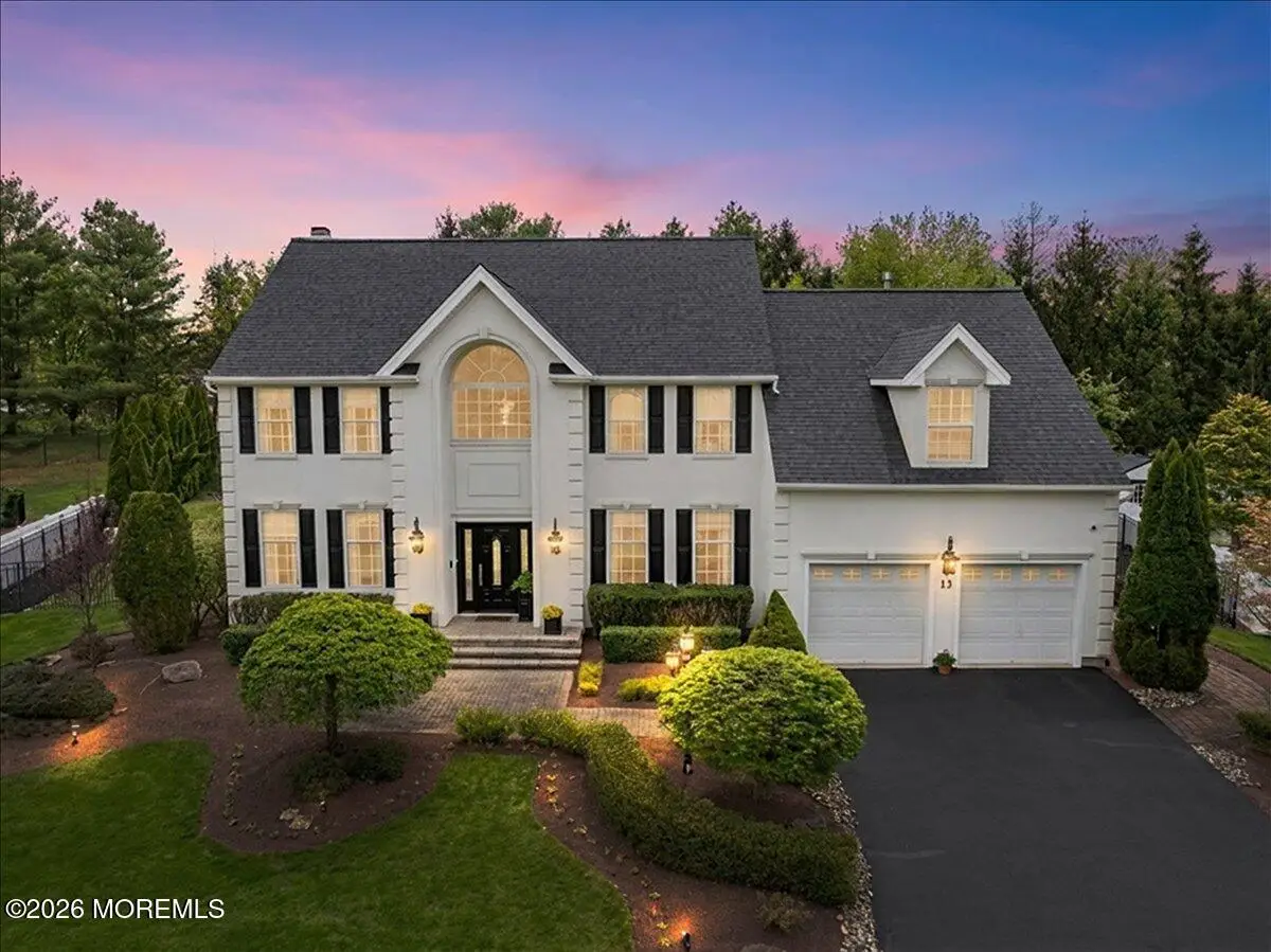 13 Iris Circle, Manalapan, NJ 07726 - #1