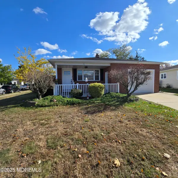 71 Bimini Drive, Toms River, NJ 08753