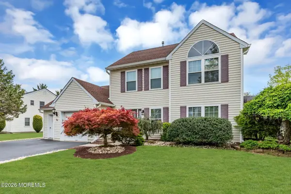19 Grand Teton Avenue, Howell, NJ 07731