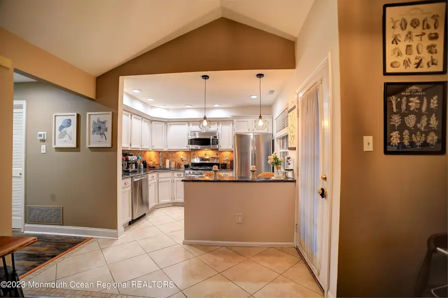 88 Wycombe Place, Franklin, NJ 08873 - #3