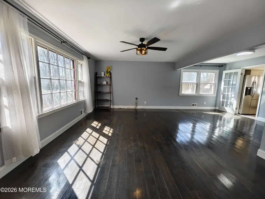 4 Spradley Lane, Middletown, NJ 07748 - #2
