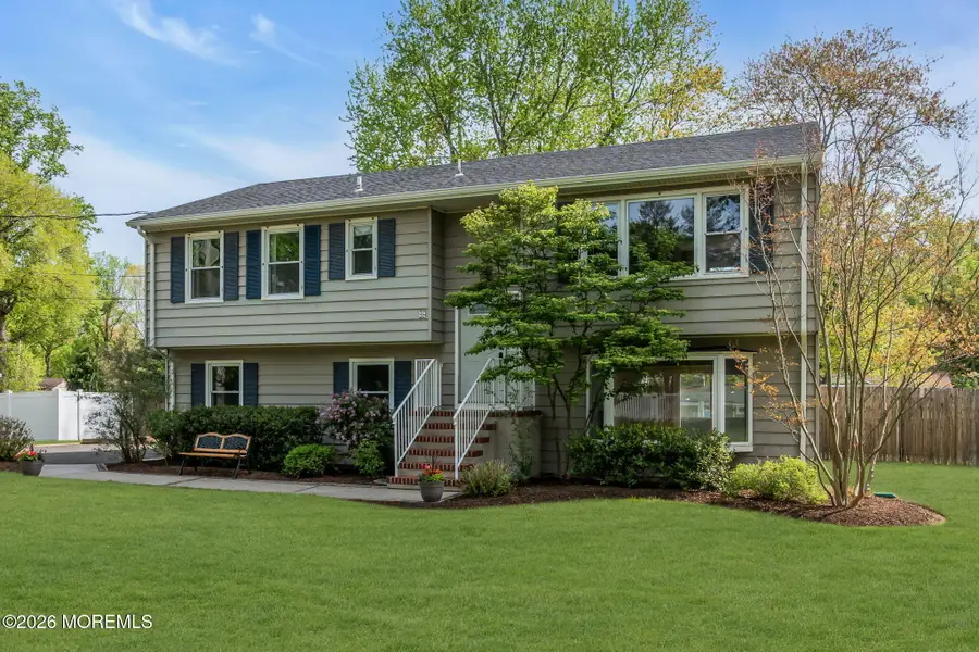 46 Balloch Place, Red Bank, NJ 07701 - #3