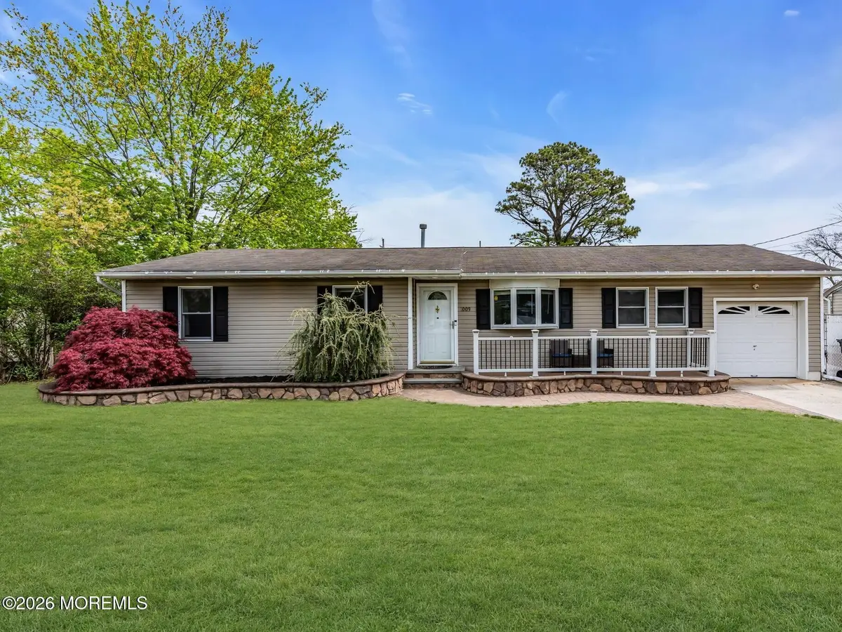 1009 Monty Road, Toms River, NJ 08753 - #1