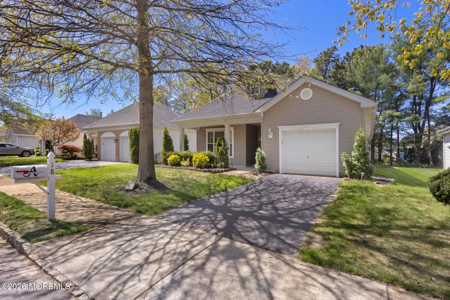 18 Amberwinds Court, Lakewood, NJ 08701 - #3