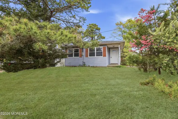 201 6th Street, Barnegat, NJ 08005