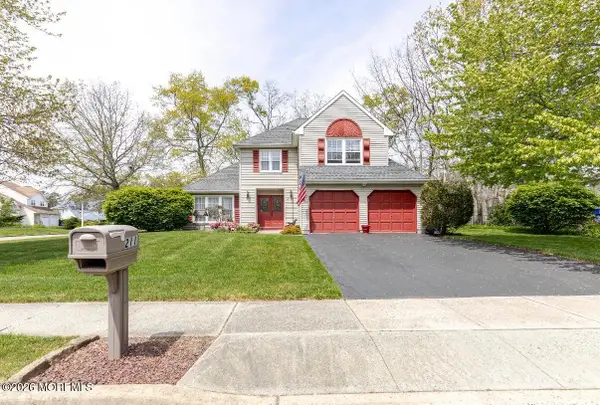 211 Down Hill, Toms River, NJ 08755