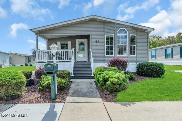 61 Silvermeade Drive, Freehold, NJ 07728