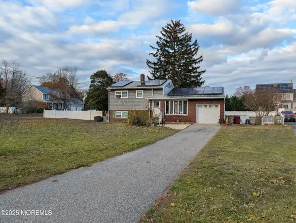 21 Butler Boulevard, Bayville, NJ 08721