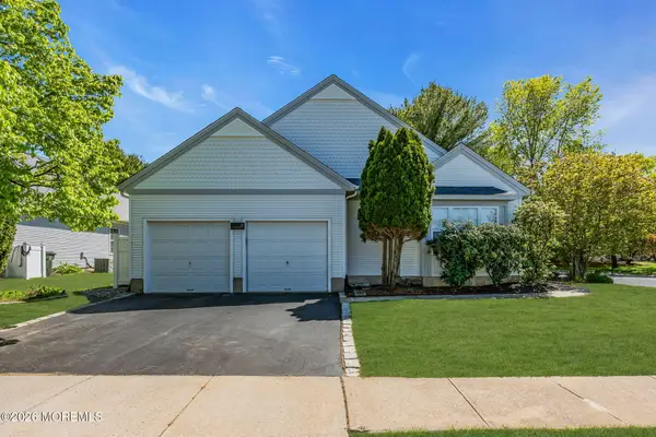2 Bedford Court, Manchester, NJ 08759