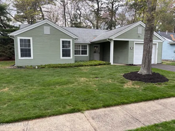 14 Portsmouth Drive, Forked River, NJ 08731