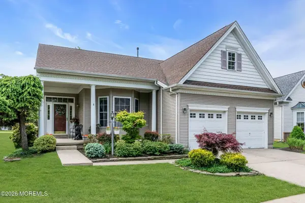 9 Winged Foot Road, Jackson, NJ 08527