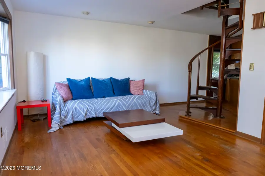 28 Florence Avenue, Leonardo, NJ 07737 - #3