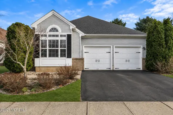 28 Florence Drive, Manchester, NJ 08759