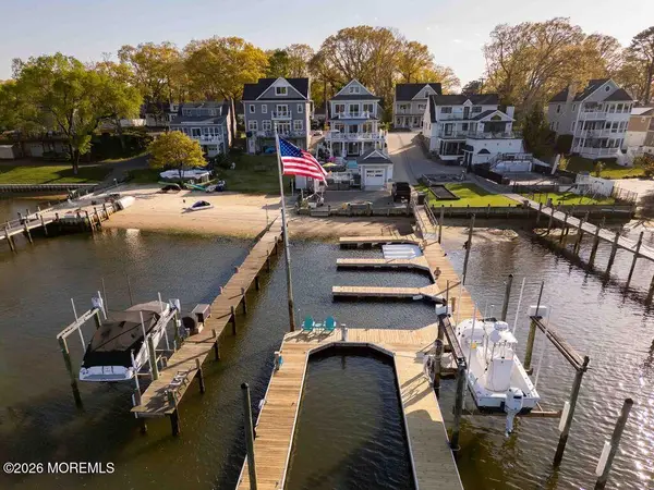 137 Riverside Drive, Brick, NJ 08724