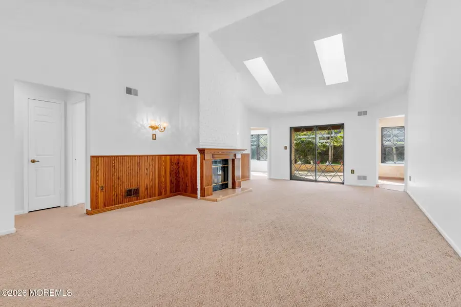7 Avon Court, Marlboro, NJ 07746 - #3