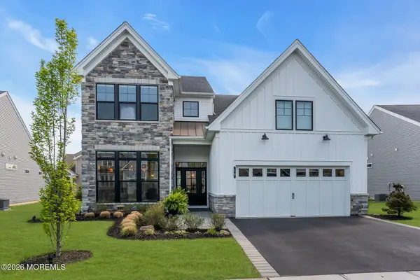 19 Wood Spring Road, Farmingdale, NJ 07727