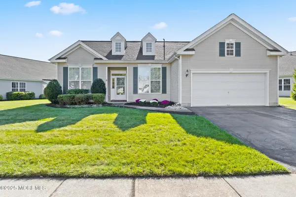 33 Bunker Hill Drive, Allentown, NJ 08501