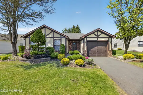25 Hansom Lane, Marlboro, NJ 07746