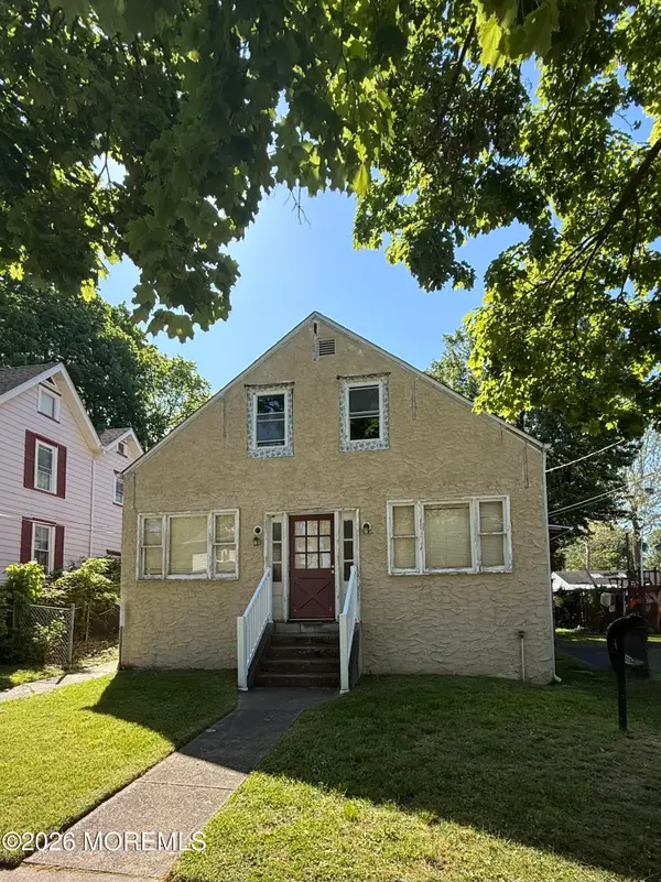 104 Union Avenue, Stratford, NJ 08084