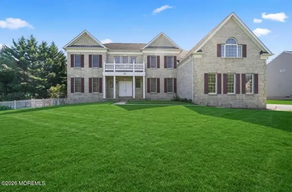 10 Rockingham Court, Manalapan, NJ 07726