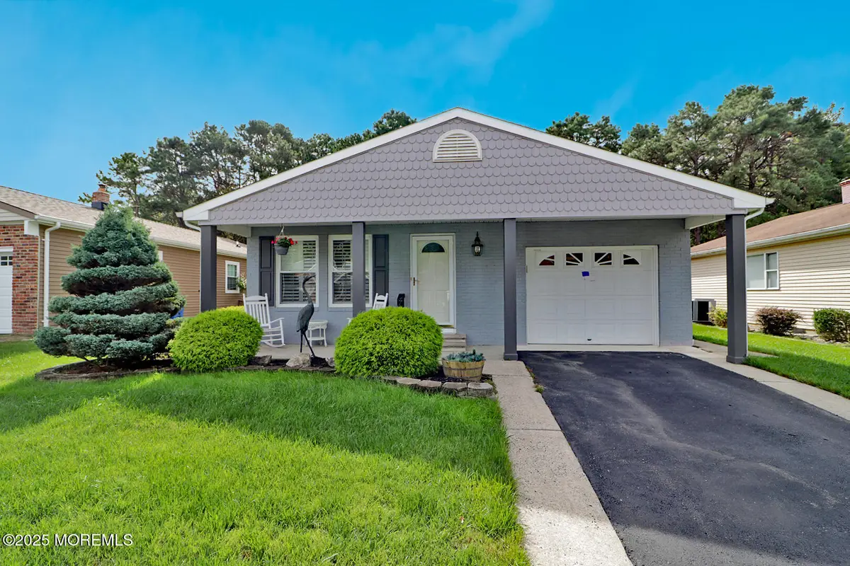 73 Chesterfield Lane, Toms River, NJ 08757 - #1