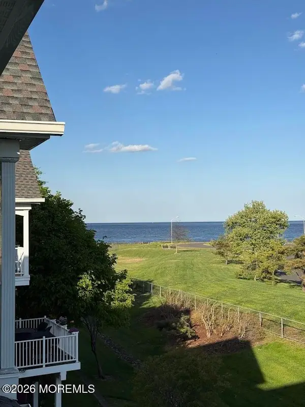 68 Shore Drive #21, South Amboy, NJ 08879