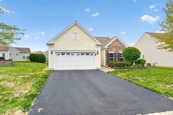 21 Ascot Lane, Manchester, NJ 08759