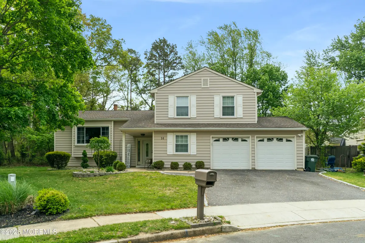 14 Cobblestone Court, Howell, NJ 07731 - #1