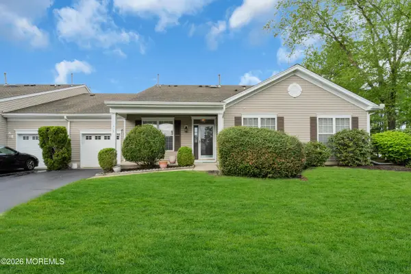 419 Spring Meadow Drive, Lakewood, NJ 08701