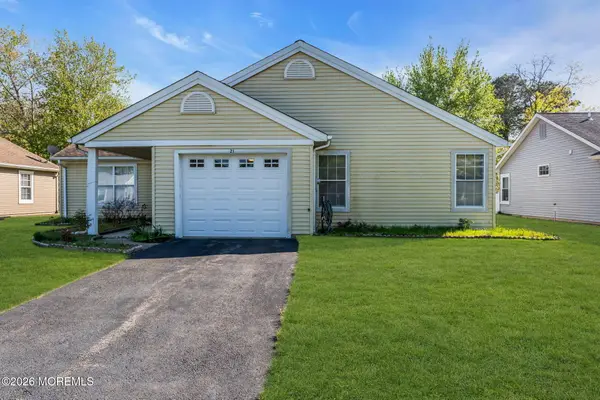 21 Hastings Drive, Forked River, NJ 08731