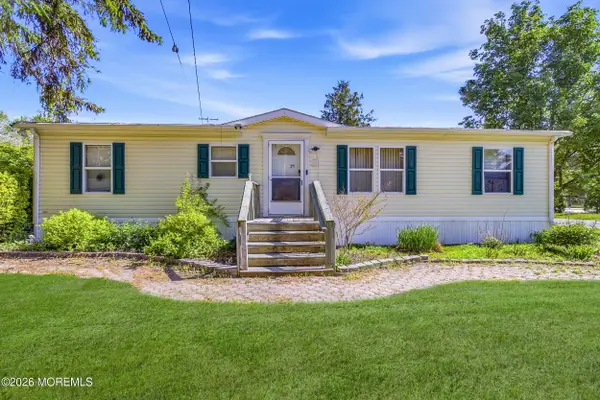 1 Circle Drive, Manchester, NJ 08759