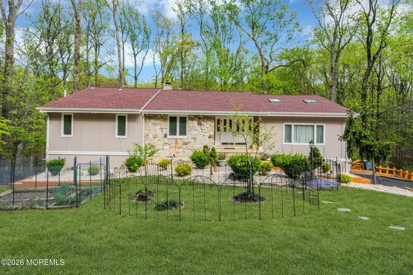 30 Mount Drive, Holmdel, NJ 07733