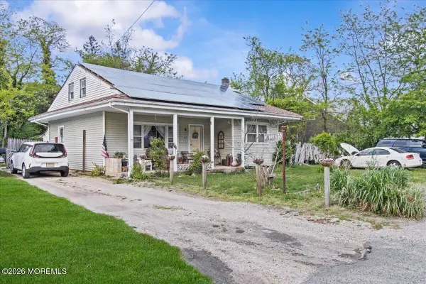 413 Main Street, Bayville, NJ 08721
